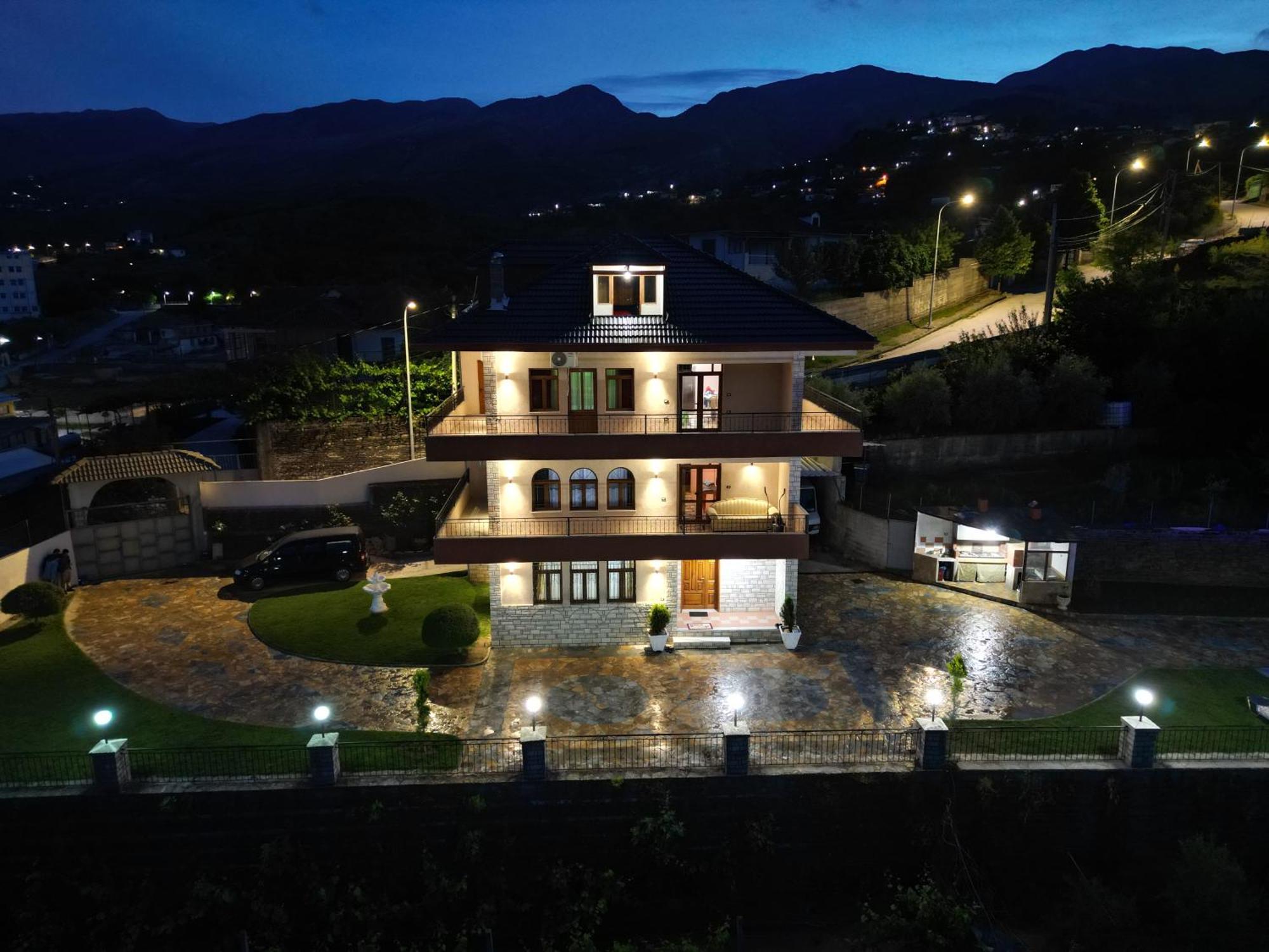 Shena Guest House Gjirokastër المظهر الخارجي الصورة