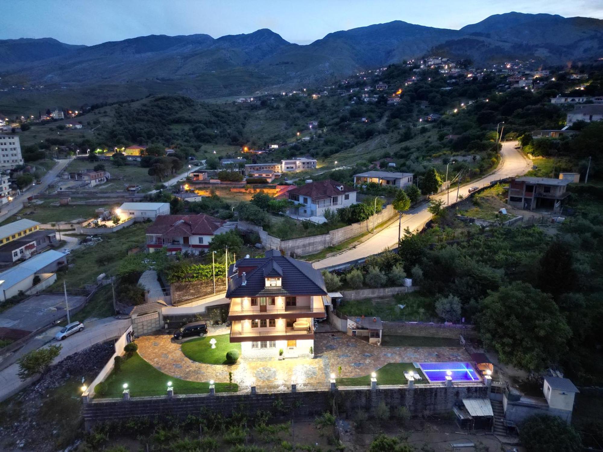 Shena Guest House Gjirokastër المظهر الخارجي الصورة